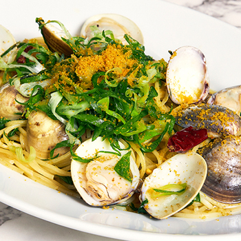 ハマグリとボッタルガの柚子胡椒ペペロンチーノ